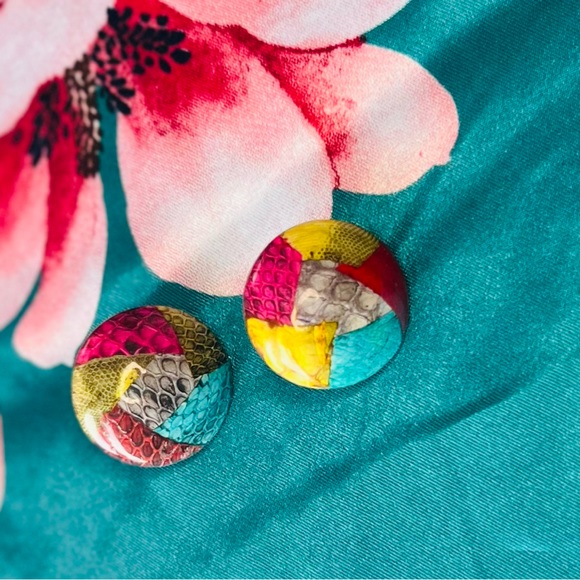 Multicoloured large stud - Picture 5 of 7